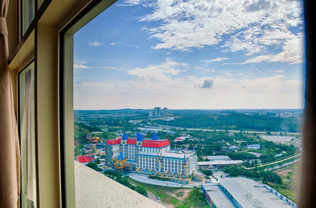 Holi Afiniti Themed Suites Нусаджая Екстериор снимка